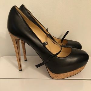 Alexandre Birman black heels side 39